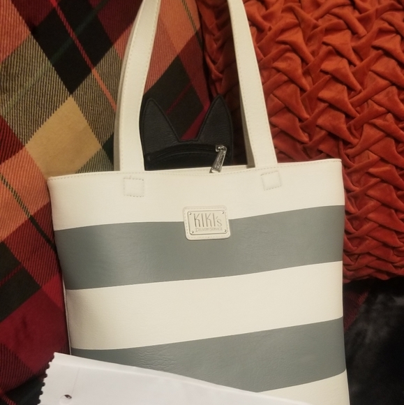 FINAL PRICE Loungefly Kikis Delivery Service Tote - Picture 2 of 14